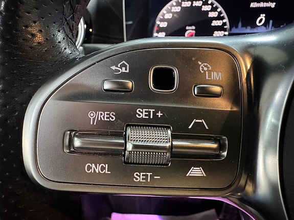 Mercedes-Benz E200 d 12 of 23