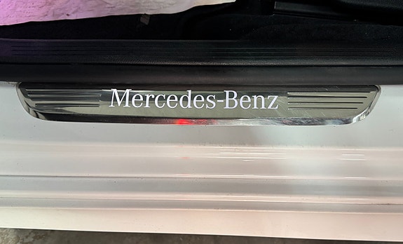 Mercedes-Benz E200 d 17 of 23