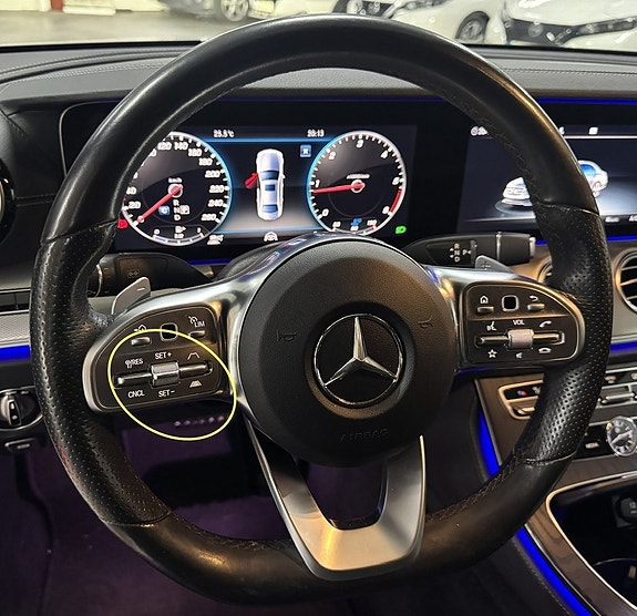 Mercedes-Benz E200 d 11 of 23