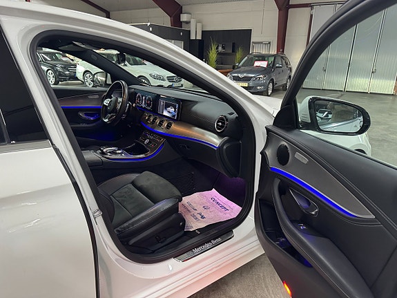 Mercedes-Benz E200 d 7 of 23