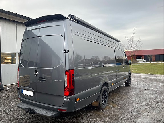 Mercedes-Benz Sprinter Crossbuss 4 of 5