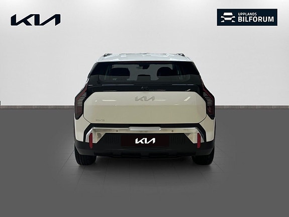 Kia EV3 5 of 16