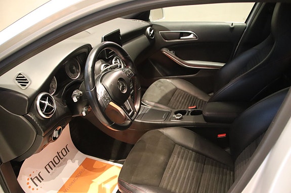 Mercedes-Benz A180 10 of 16