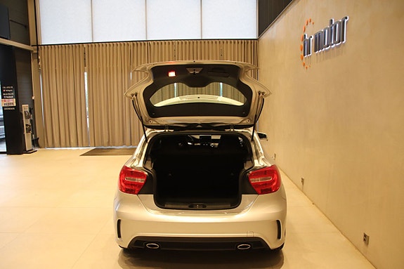 Mercedes-Benz A180 5 of 5