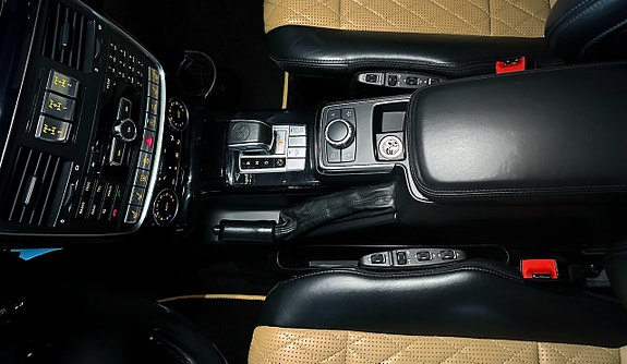 Mercedes-Benz G63 15 of 22