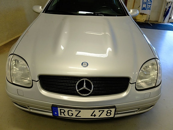 Mercedes-Benz SLK230 5 of 5