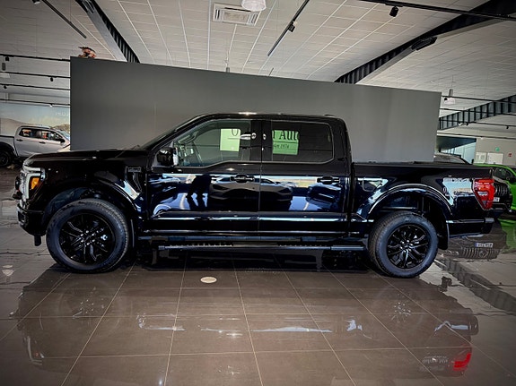 Ford F-150 2 of 5