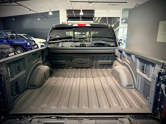 Ford F-150 11 of 15