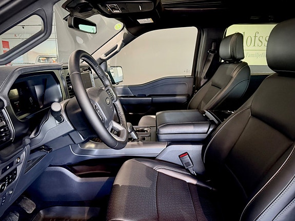 Ford F-150 4 of 5