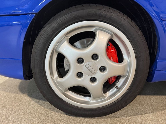 Audi RS2 10 of 16