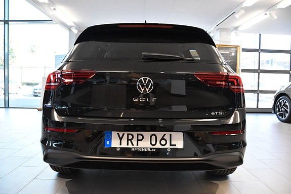 Volkswagen Golf VIII 6 of 23