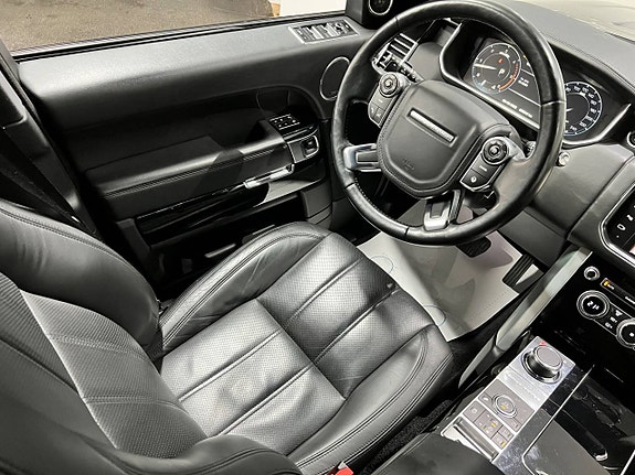 Land Rover Range Rover 18 of 27