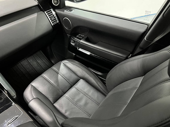 Land Rover Range Rover 17 of 27