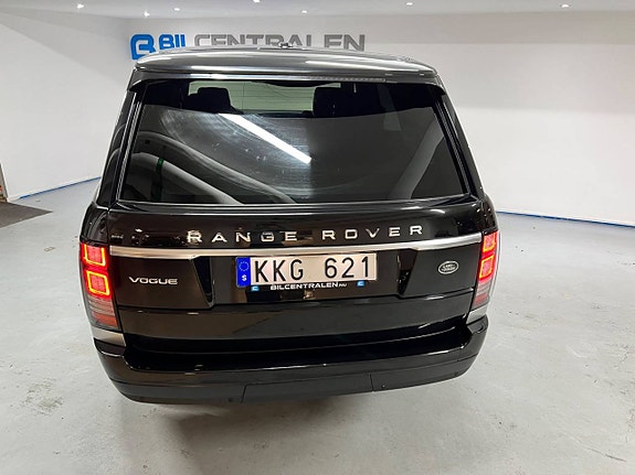Land Rover Range Rover 8 of 27