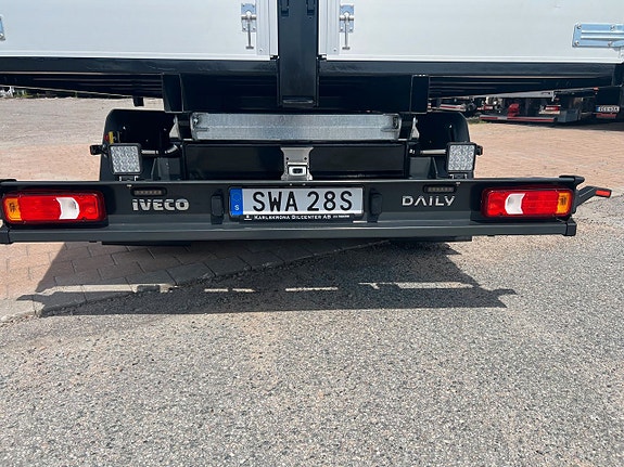 Iveco Daily 72C18 A8 Tippbil Palfinger Kran Fullutrustad 12 of 30