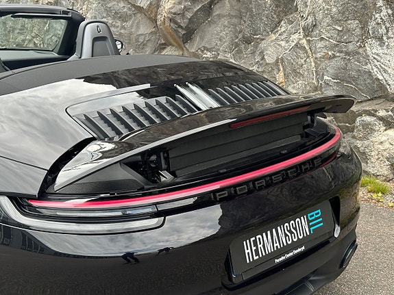 Porsche 911 12 of 27