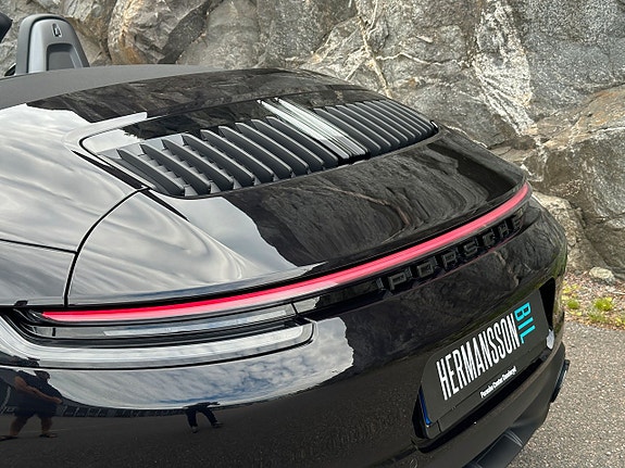 Porsche 911 10 of 27