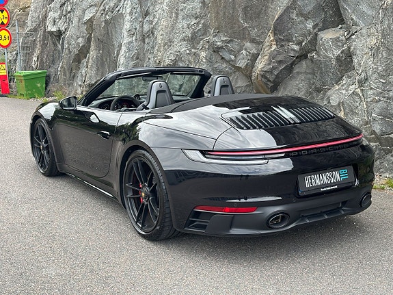 Porsche 911 8 of 27