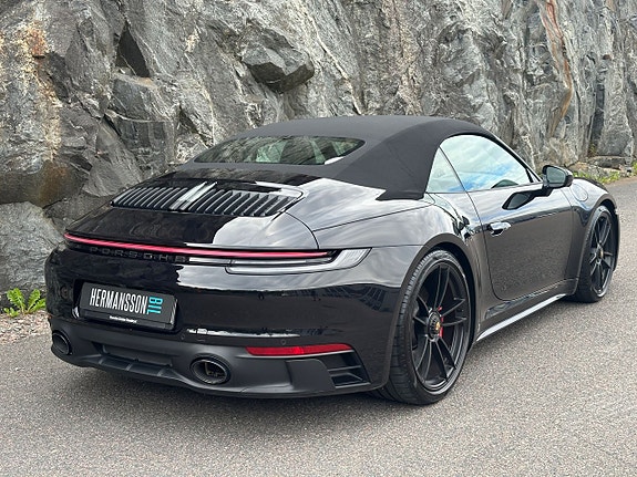 Porsche 911 15 of 27