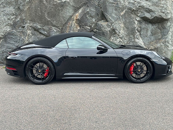 Porsche 911 16 of 27