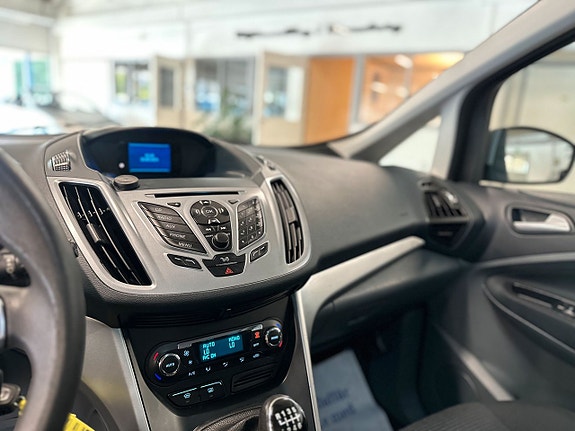 Ford Grand C-MAX 13 of 14