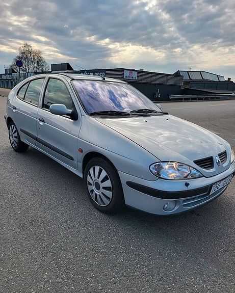 Renault Megane I 8 of 17