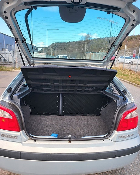 Renault Megane I 17 of 17