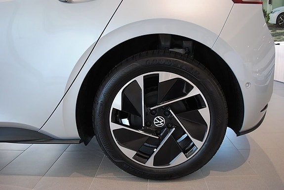 Volkswagen ID.3 5 of 5