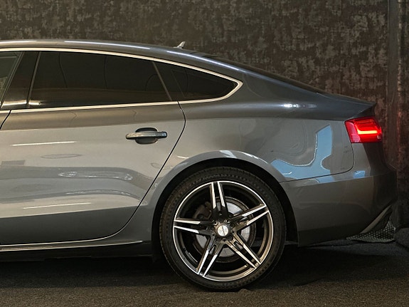 Audi A5 6 of 27
