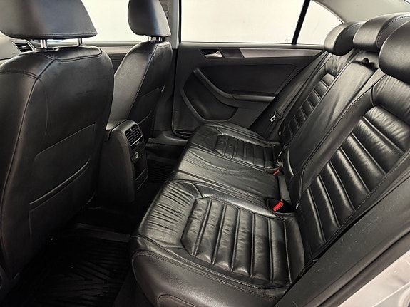Volkswagen Jetta 7 of 8
