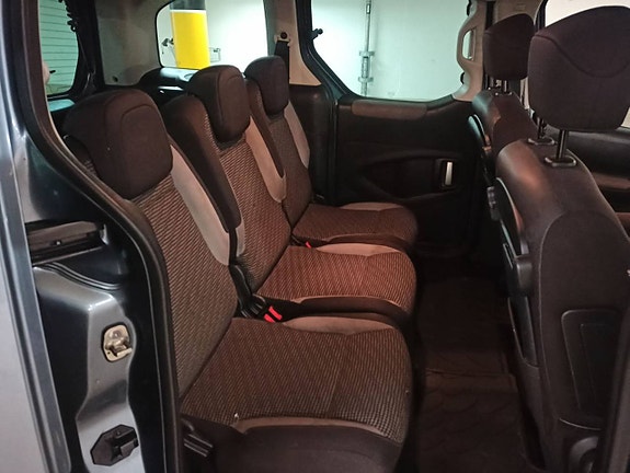 Peugeot Partner Tepee 8 of 11
