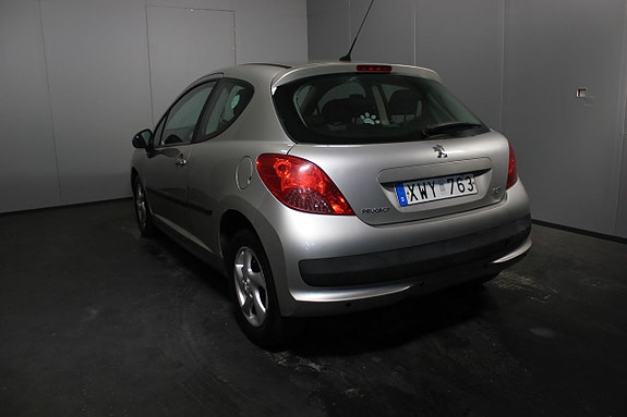Peugeot 207 3 of 5
