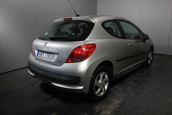 Peugeot 207 4 of 5