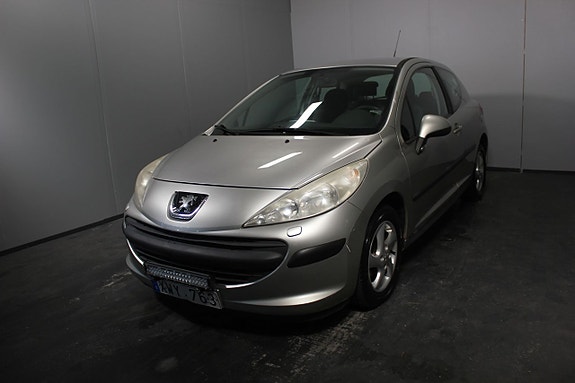 Peugeot 207 2 of 5