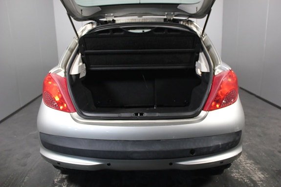 Peugeot 207 7 of 14