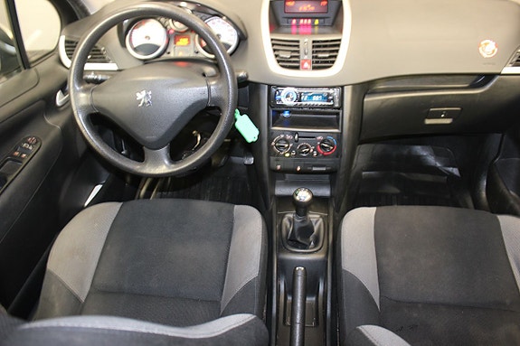 Peugeot 207 11 of 14