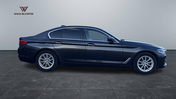 BMW 520 12 of 13