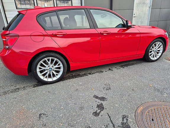 BMW 118d 4 of 5