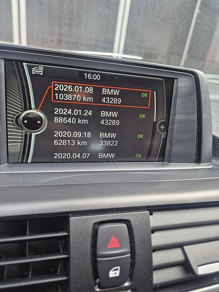BMW 118d 11 of 12