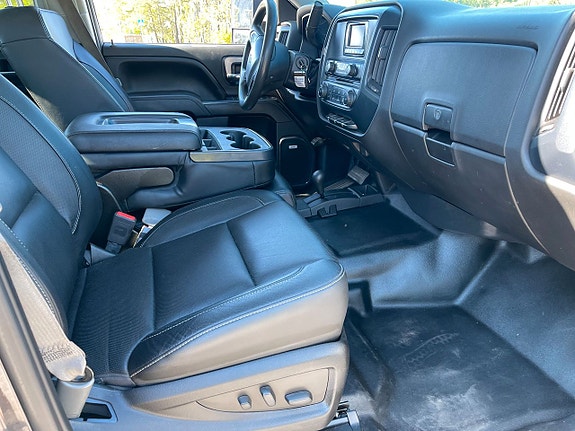 Chevrolet Silverado 1500 8 of 9