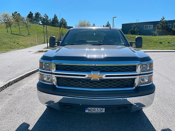 Chevrolet Silverado 1500 3 of 5