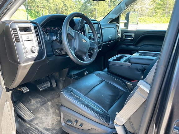 Chevrolet Silverado 1500 7 of 9