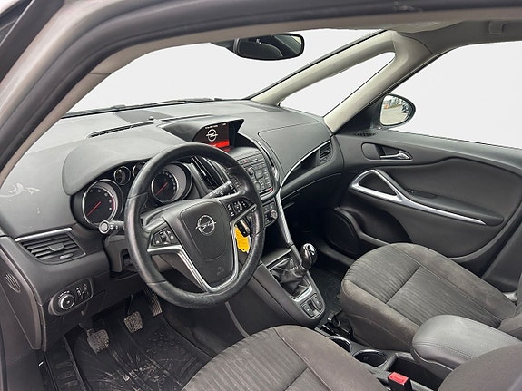 Opel Zafira Tourer 7 of 8