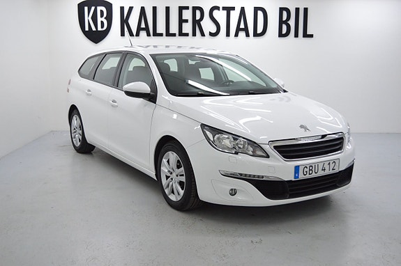 Peugeot 308 2 of 5