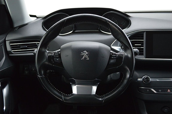 Peugeot 308 SW 19 of 23