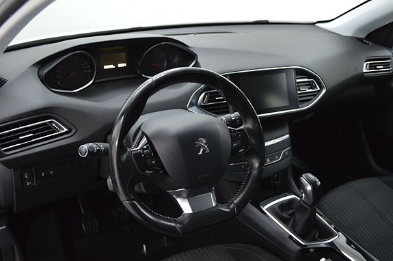 Peugeot 308 SW 11 of 23