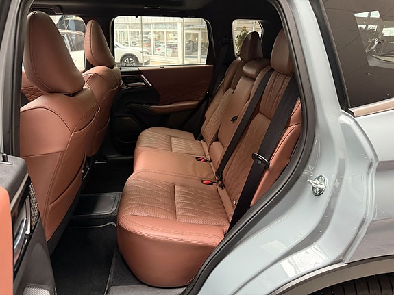 Mitsubishi Outlander 6 of 21