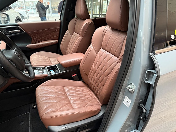 Mitsubishi Outlander 12 of 21
