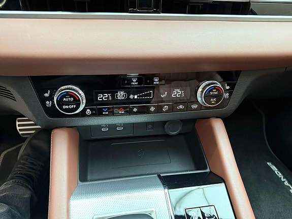 Mitsubishi Outlander 18 of 21