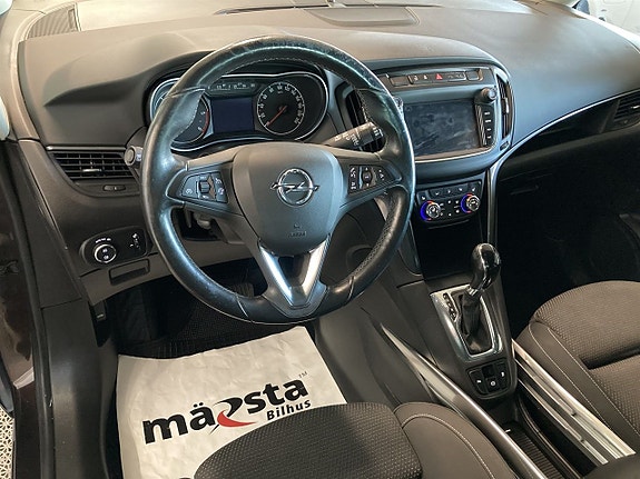 Opel Zafira Tourer 11 of 15